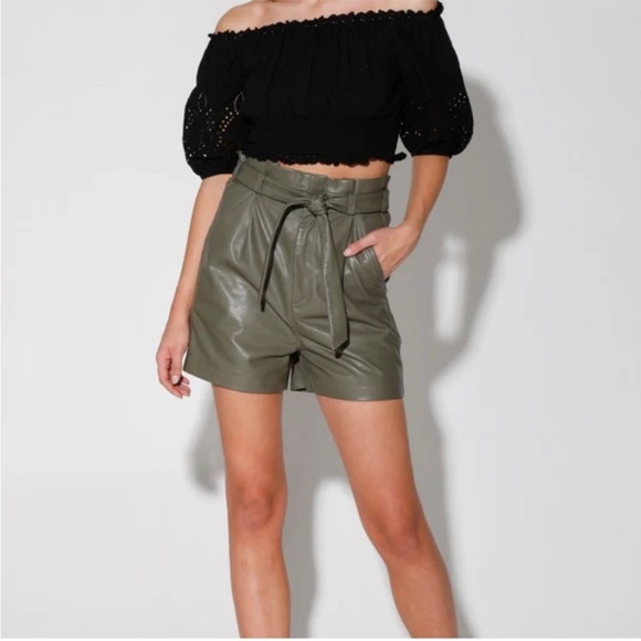 Walter Baker Pants - Walter Baker Velda Leather Shorts In Army Green size S